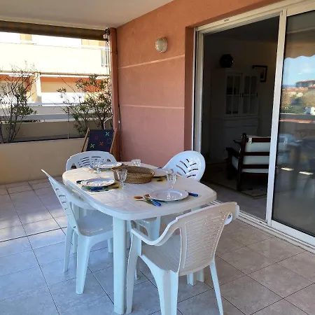 De 2 Chambres Avec Terrasse Amenagee Et Wifi A Raphael A 1 Km De La Plage Apartment Saint-Raphael (Var)